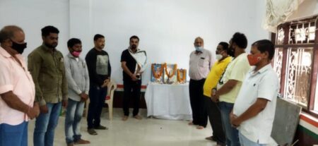 “राजीव भवन” में तिलक व आज़ाद की जयंती और बिसाहू दास महंत की पुण्यतिथि सादगी व गरिमा के साथ मनाई गई Tilak and Azad's birth anniversary and Bisahu Das Mahant's death anniversary were celebrated with simplicity and dignity in "Rajiv Bhawan".