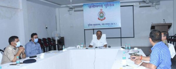 छत्तीसगढ़ शासन के सर्वोच्च प्राथमिकता के बिंदुओं पर करें तत्परता से कार्रवाई : डीएम अवस्थी छत्तीसगढ़ शासन के सर्वोच्च प्राथमिकता के बिंदुओं पर करें तत्परता से कार्रवाई : डीएम अवस्थी