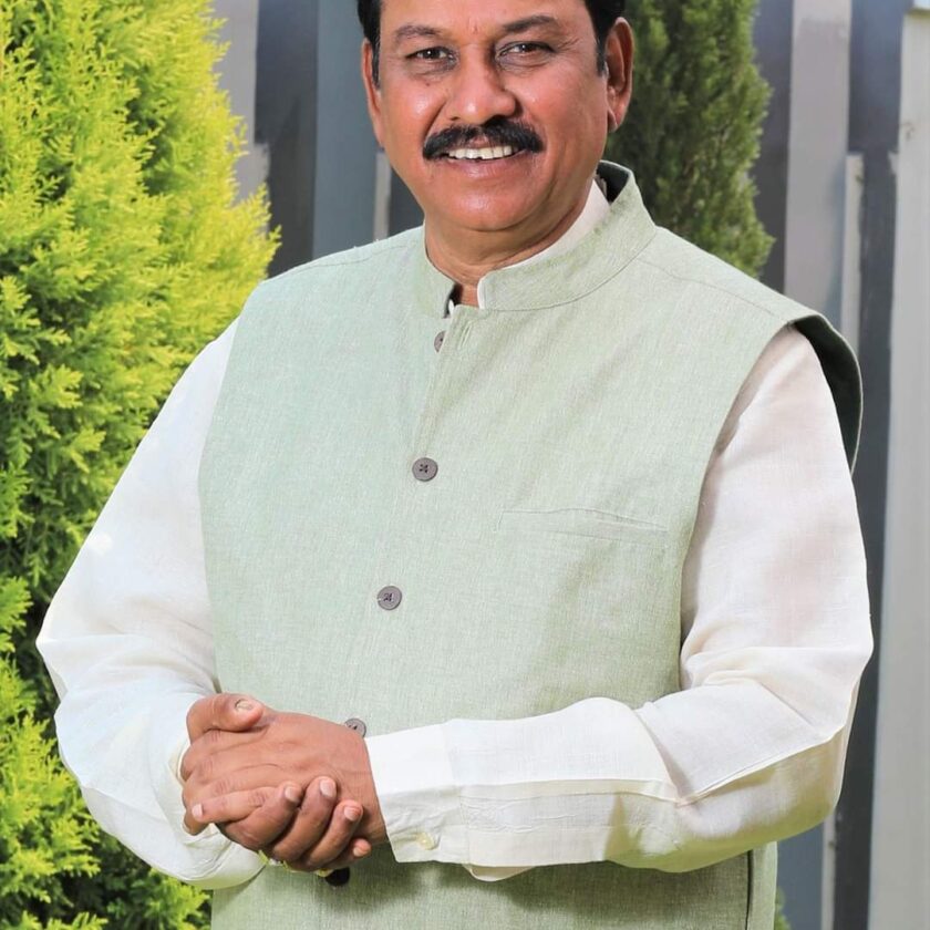 मुख्यमंत्री के गृह विधानसभा पाटन में बेख़ौफ़ घूम रहे हैं अपराधी, बंदूक के नोक पर लूटपाट और अपराध को दे रहे हैं अंजाम – सांसद विजय बघेल